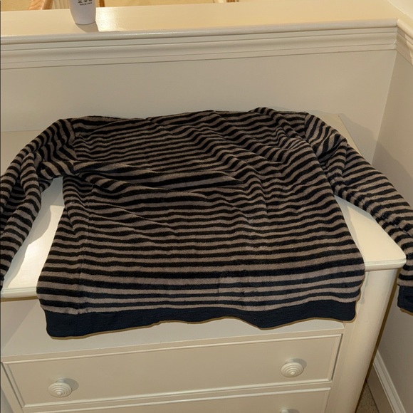 Sourthern marsh Sunday morning cozy striped sweater - Picture 2 of 3